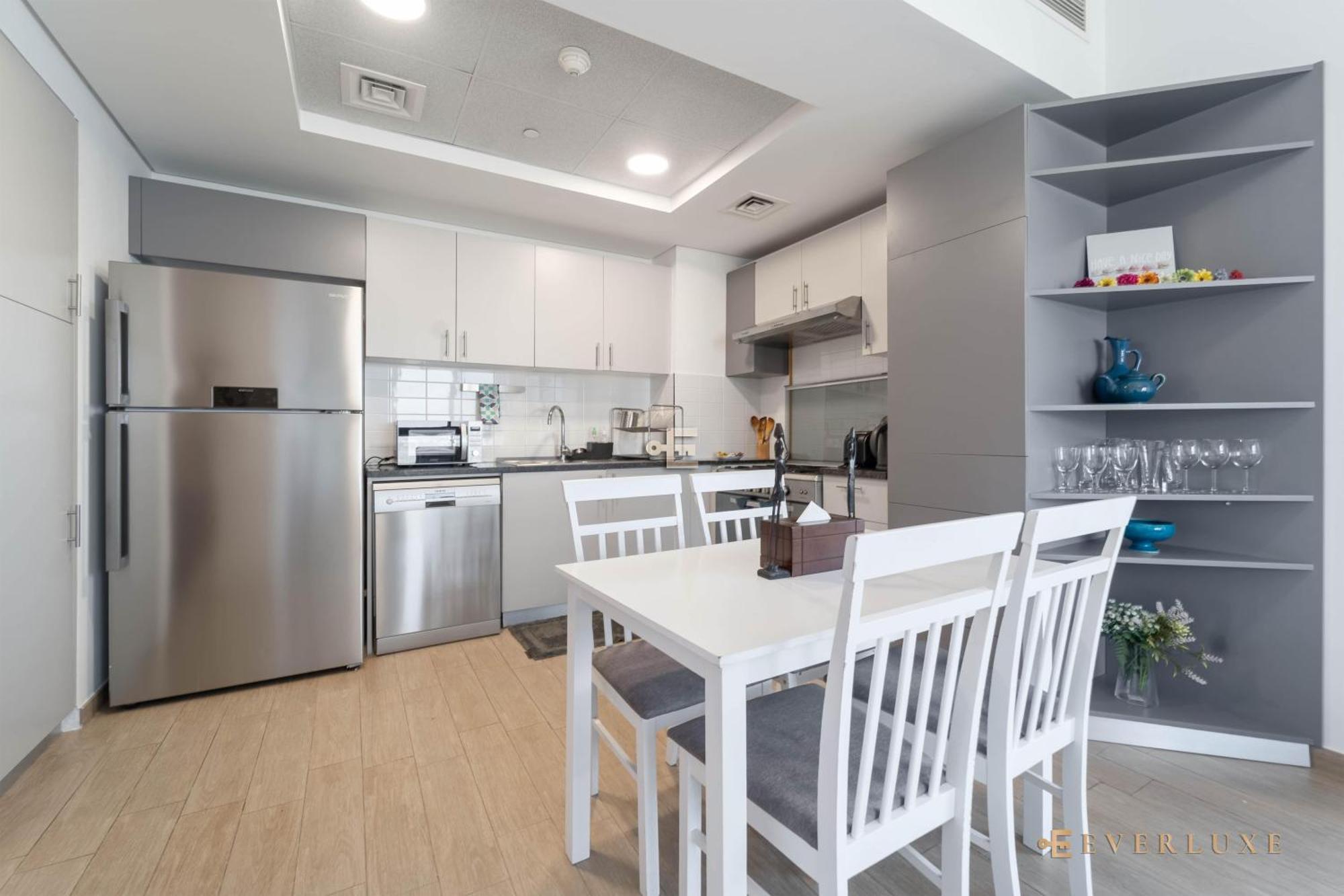 Bright 3br The Nook Near Metro & Mall Appartement